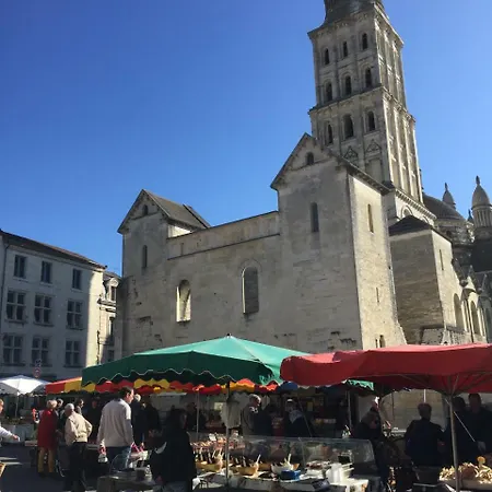 Appartement Corps et graphi à Périgueux Extérieur photo